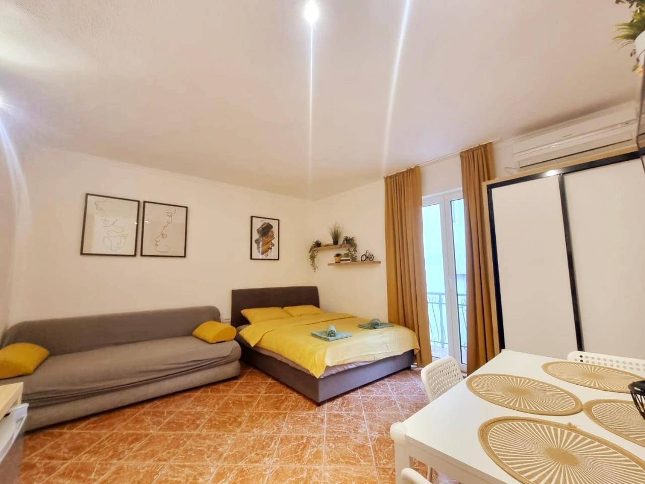 Studio Apartman Na Plazi Rafailovići Exteriér fotografie